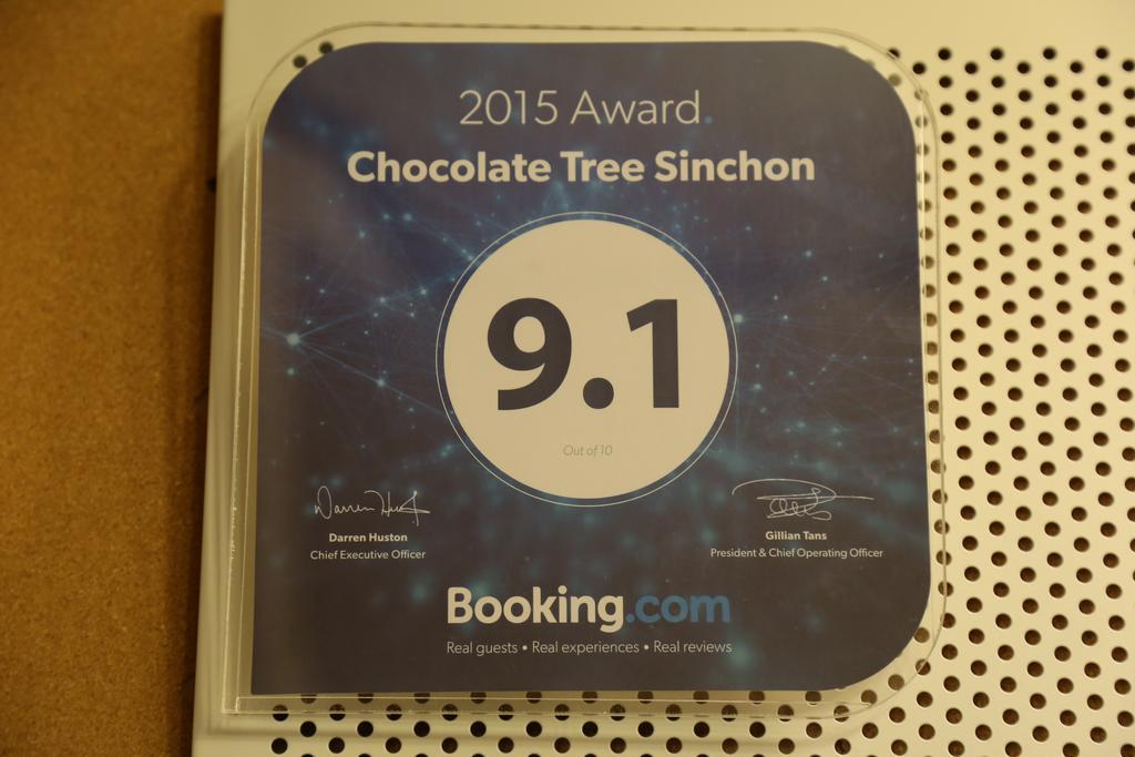 Chocolate Tree Sinchon Hotel Seúl Exterior foto